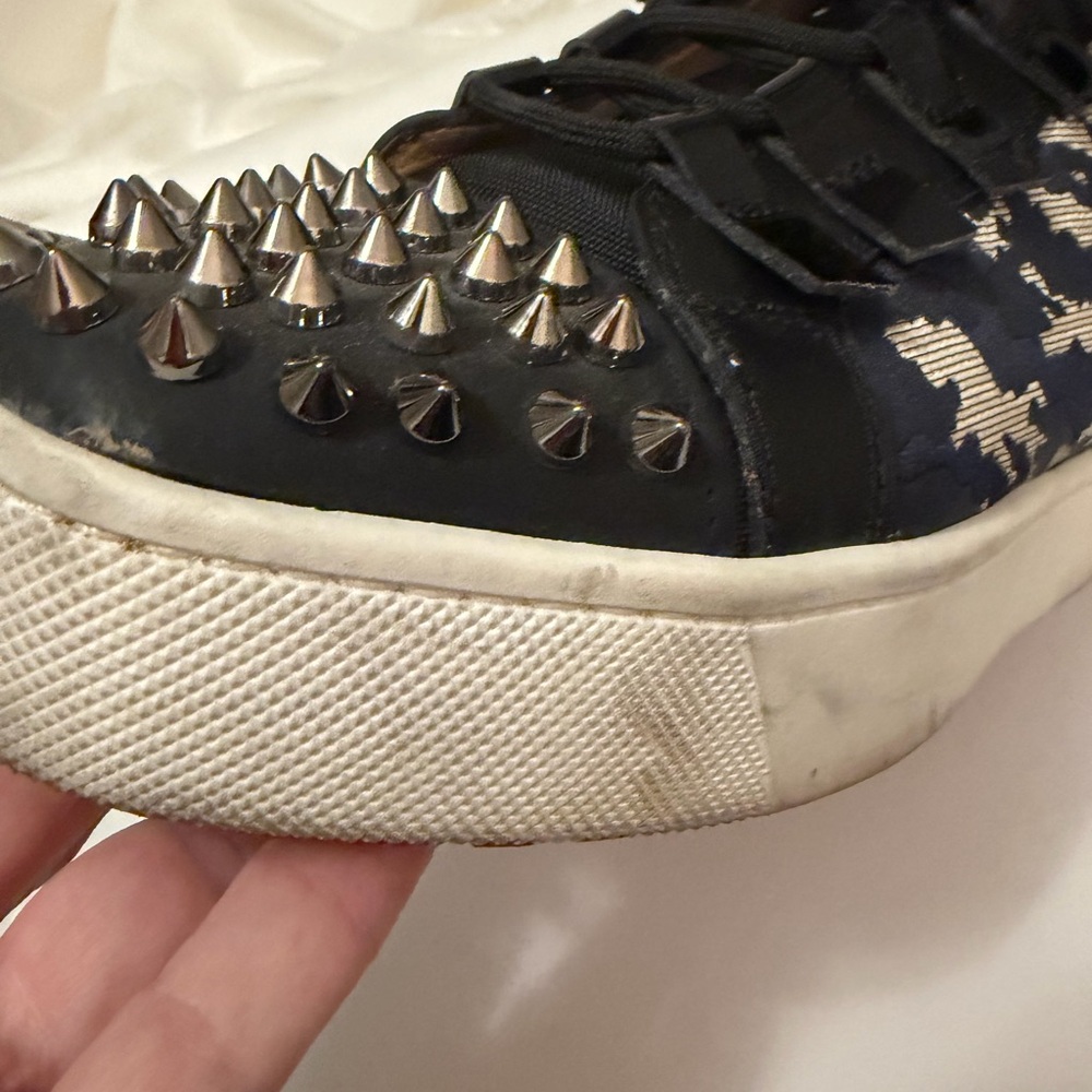 Louboutin studded high top sneakers sz 41 - Picture 10 of 11